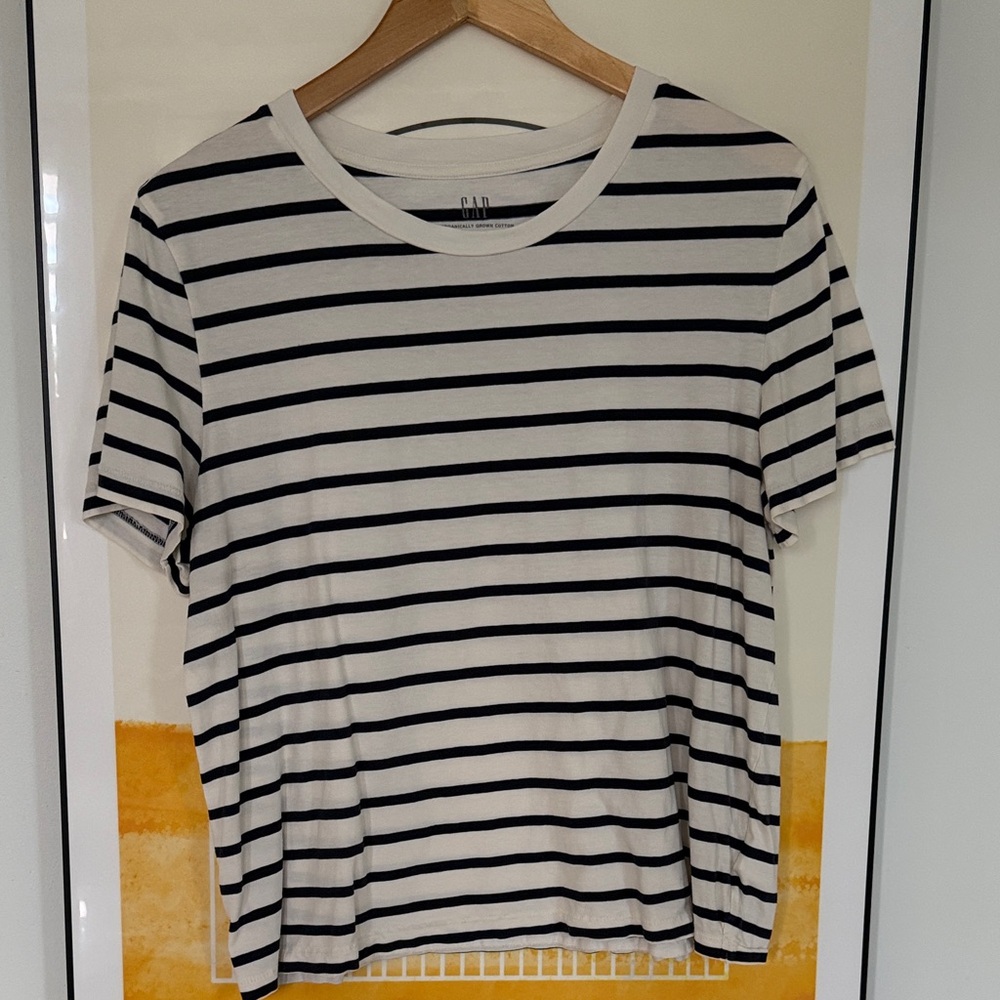 GAP Navy and Cream Striped Short Sleeve Tee